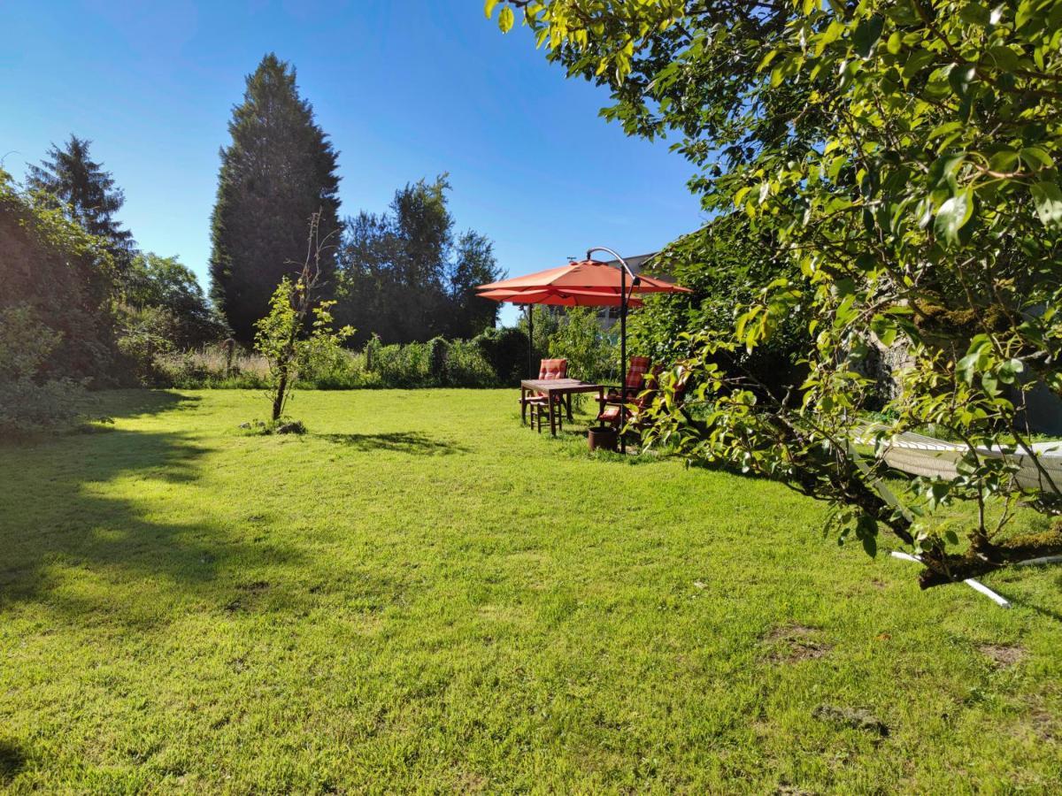 Number 22 - Le Dorat - Apartment One With Garden & Free Parking Exterior photo
